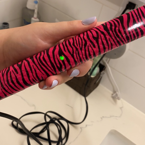 PYT✨Hair Straightener✨Pink Zebra Print - Picture 4 of 4